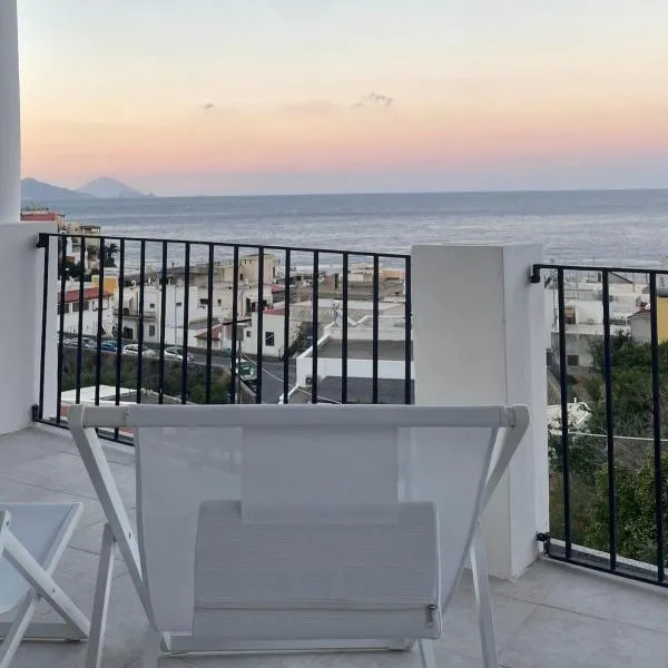 Beach House Casa A Mare in Canneto Lipari, hotel di Canneto - Lipari