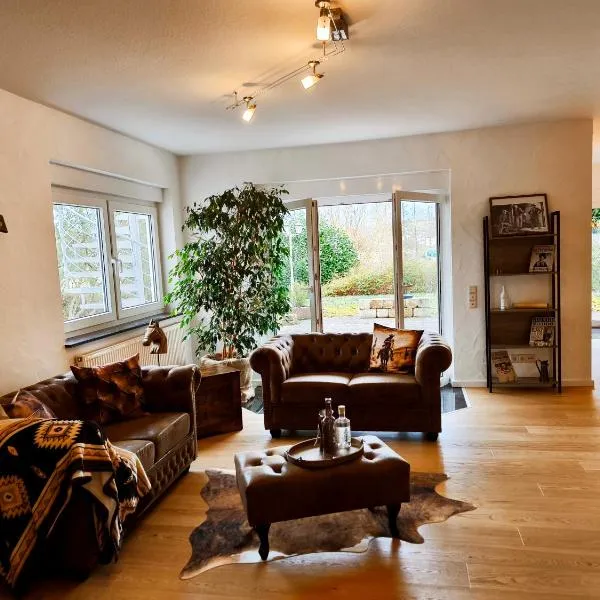 NEU - Wild Western Wohnung - 110 qm umgeben von Pferden am Fluss, hotel v destinaci Katzweiler