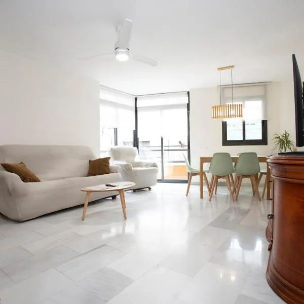 Casa tonet, hotel v destinaci Badalona