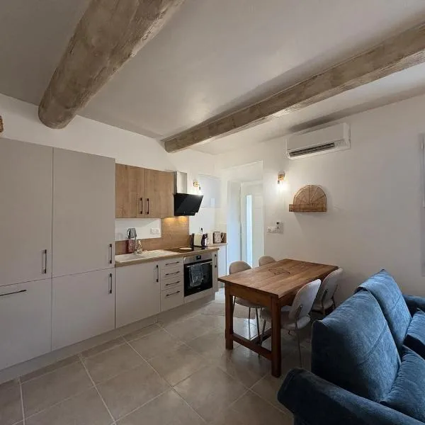 Maison Lazuli, hotel em La Calmette