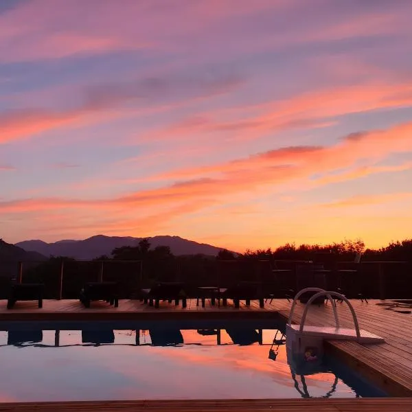 ETCHE ARGUINIA CHAMBRES HOTES et SPA, hotel v destinaci Montory