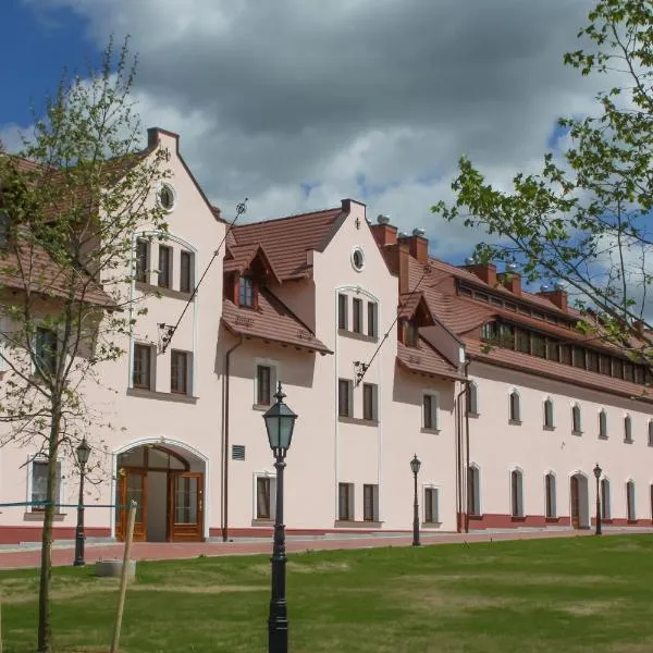 Hotel Sulisław, hotel in Nowina