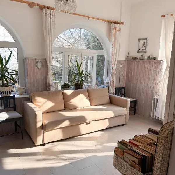 Halháza Erdészlak Apartman, ξενοδοχείο σε Sirok