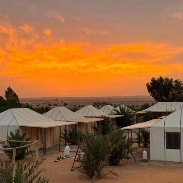Toop Luxury Camp, hotel en Merzouga