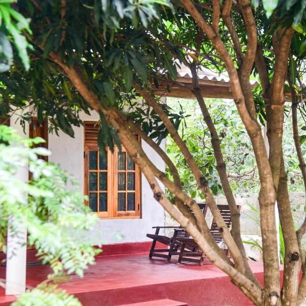 Maka Safari Village Resort, hotel in Udawalawe