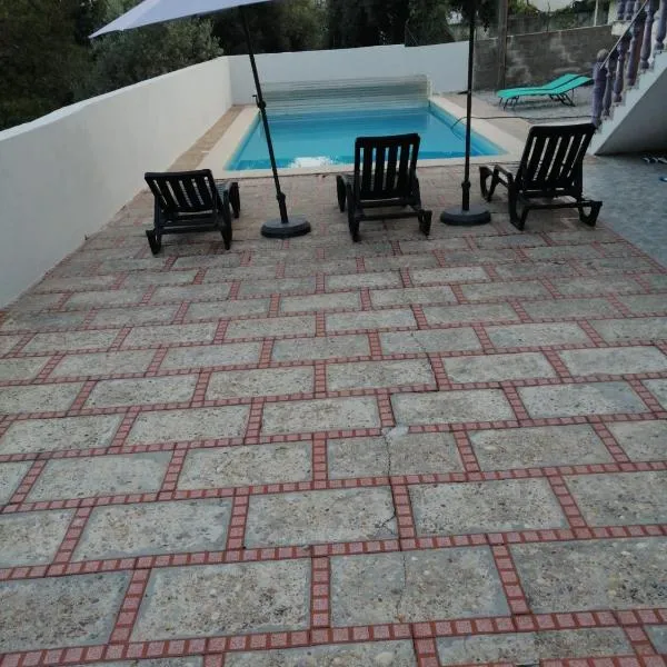 Catloc & Kitcat Alojamento Local โรงแรมในCosta de Além