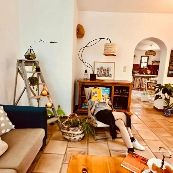 Rez de jardin au calme dans le parc des calanques, hotel en La Ciotat