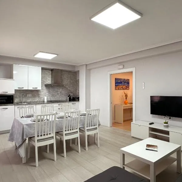 Apartamento Turístico VIANA I, хотел в Виана
