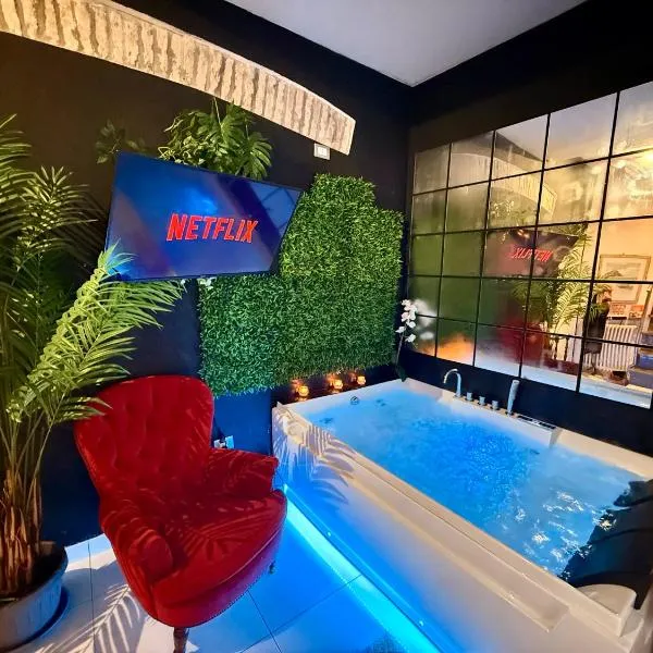 AMA Esclusive SPA Madama, hotel v destinaci Ferrara