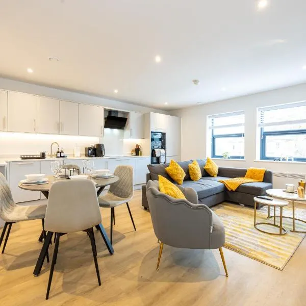 Modern 2 Bed near Wythenshawe Hospital and Manchester Airport With Parking, hotel v destinaci Wythenshawe
