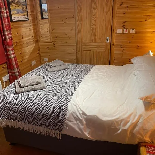 An Cabar - Cabin in Aviemore, Cairngorms NP, hotel v destinaci Aviemore