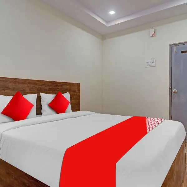 Hotel O R Square Bn Reddy, hotel v destinaci Surūrnagar