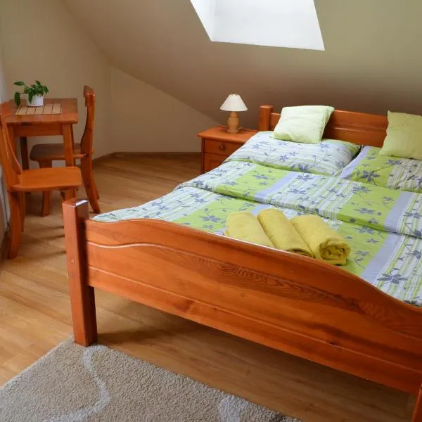 Gospodarstwo Agroturystyczne Stajnia Grudki Energylandia Zator, hotel in Zator