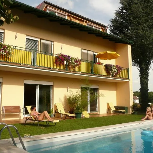 Landhaus Pension Jany, hotel v destinaci Bad Tatzmannsdorf