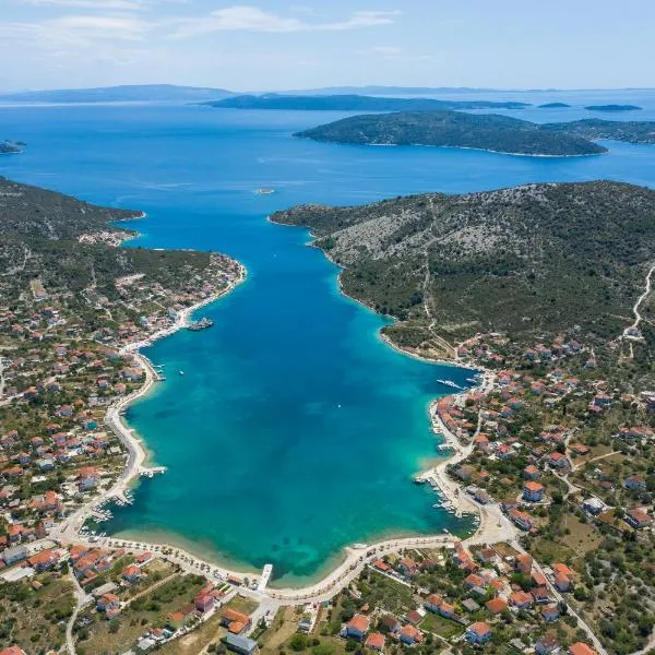 View Villas Collection, hotelli kohteessa Vinišće