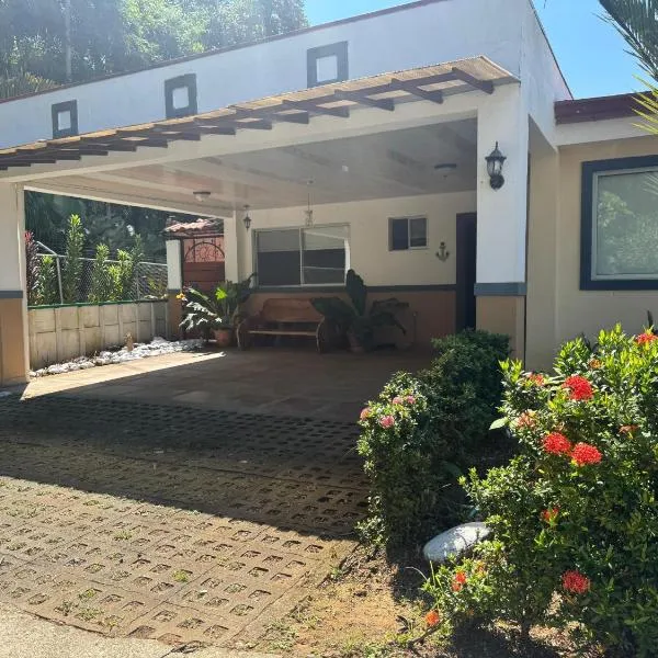Alma y Paz Beach House, hotel v destinaci Bejuco