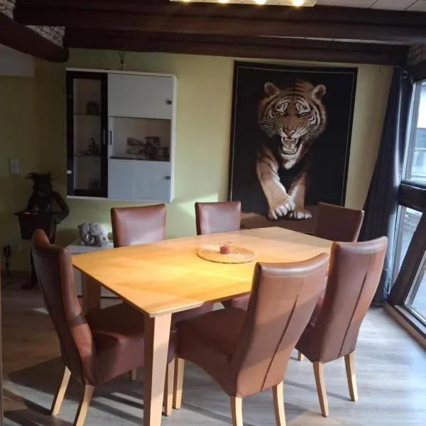 Ferienhaus Bine, khách sạn ở Kleinvach
