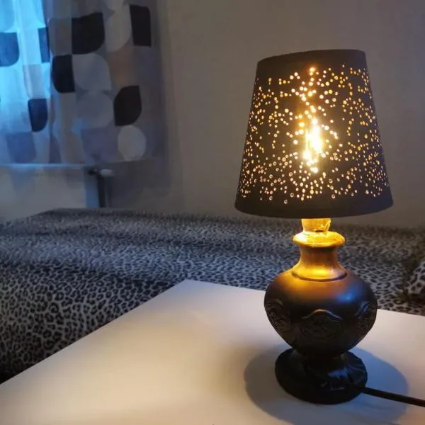 Alejas KAMBARI, hotel v destinaci Myza Bene