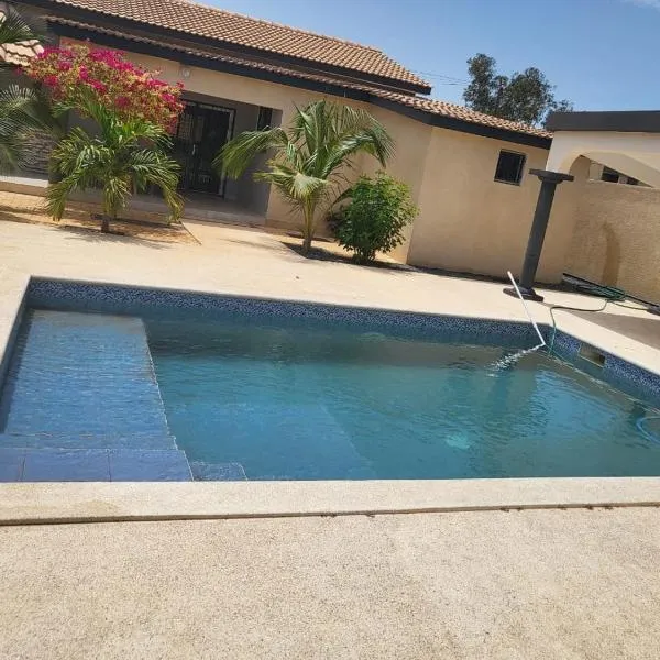 Villa luxueuse à ngaparou saly center, khách sạn ở Ngaparou