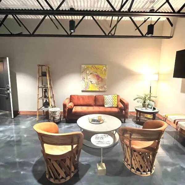 The Secret Cenote Hotel, hotel di Jacksonville