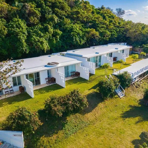 413 Hamahiga Hotel＆Cafe, hotel a Uruma