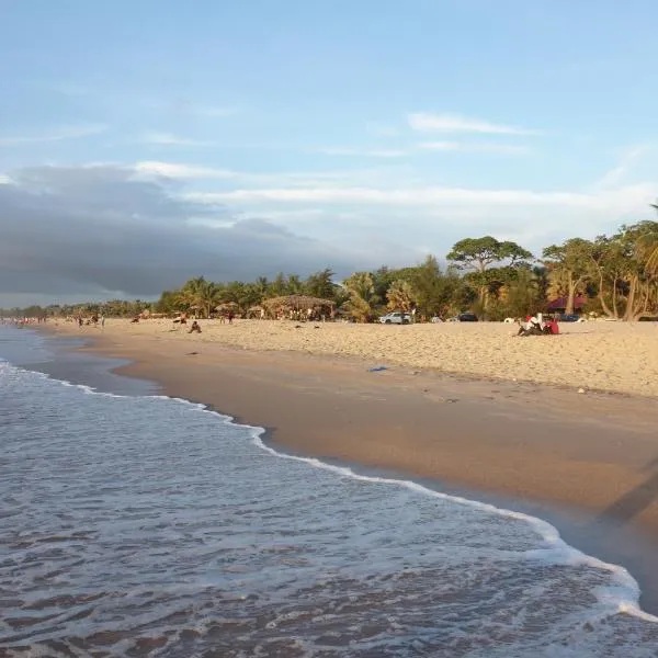 Casa Del Mar Apartments, hotelli kohteessa Brufut