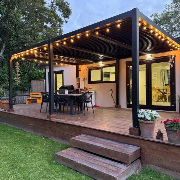 Whare iti on Johns, hotel v Christchurchu