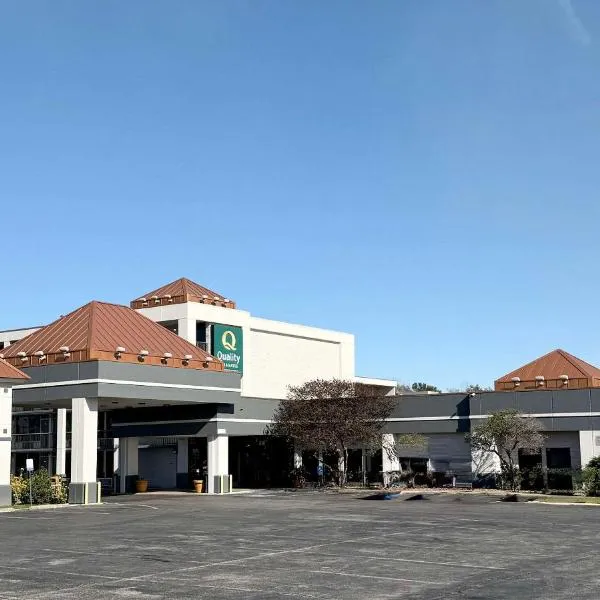 Quality Inn & Suites Baton Rouge West - Port Allen, hotel v destinaci Port Allen