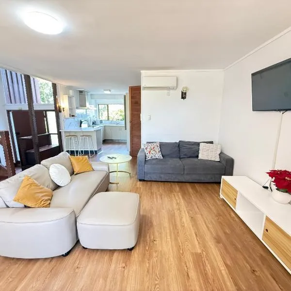 Pukekohe Farm House 5min to Town Centre, hotel in Buckland
