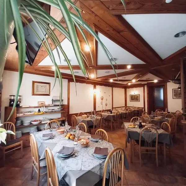 Locanda monte cervino, hotel v destinácii Antey-Saint-André