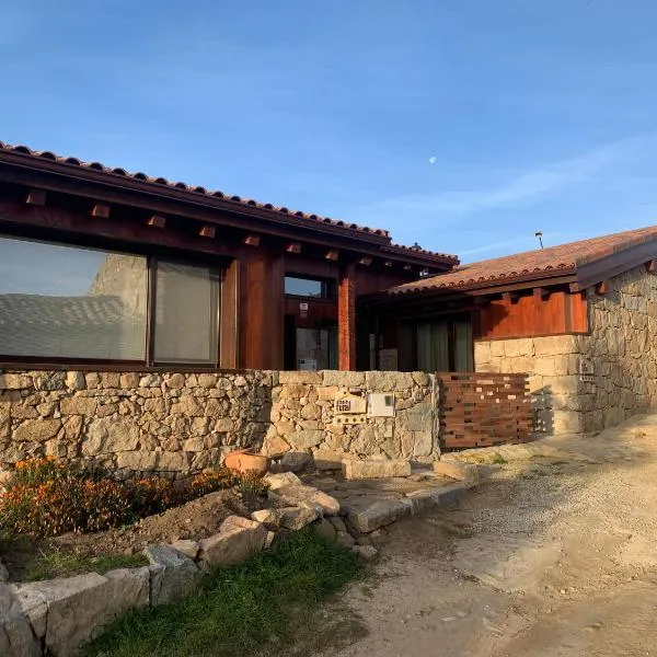 Casas Rurales LA HUERTA DEL CURATO I, hotel en Tolbaños