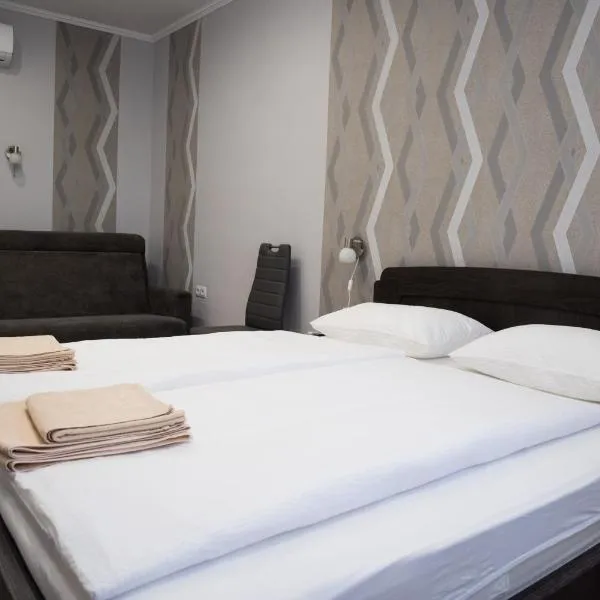 Gesztenye Apartman – hotel w mieście Makó