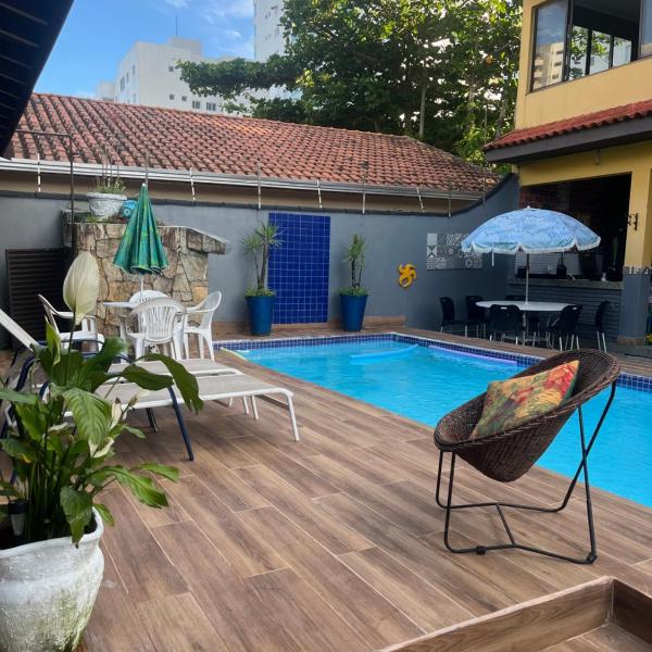 Lindo Sobrado Amarelo -próximo a praia