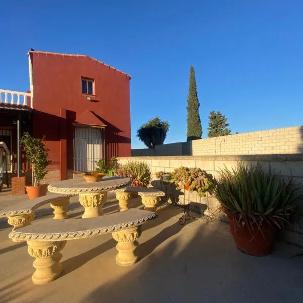 Olimpya Rural Apartments, hotel in Osuna
