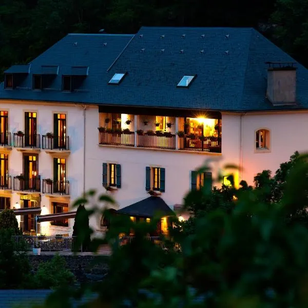 Logis Hôtel La Brèche de Roland – hotel w mieście Gèdre