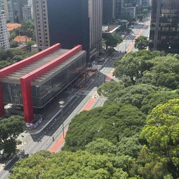 Av Paulista - apto grande - 82 m2