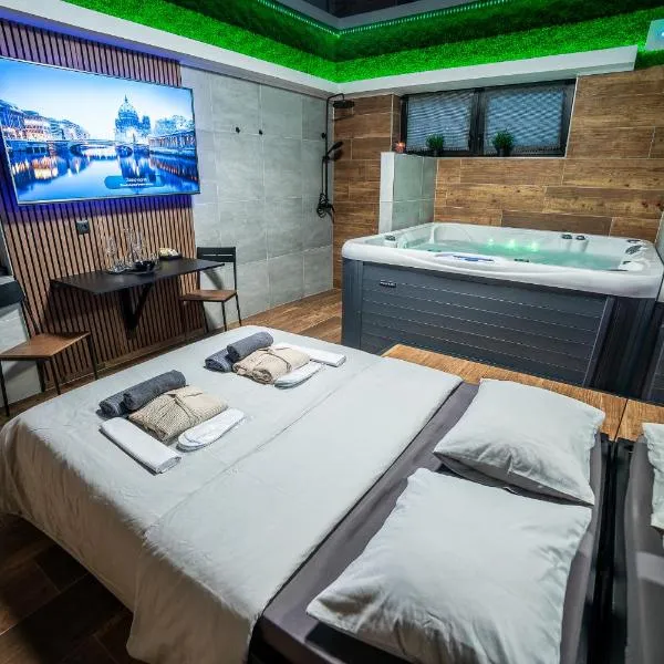 Wellness & Penzion, Laudom, hotel v destinaci Frýdek-Místek