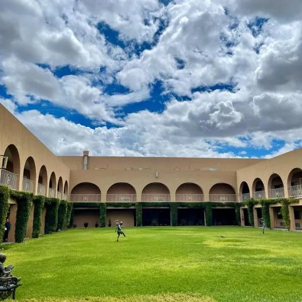 Hotel Santa Fe, hotel v destinaci Camargo