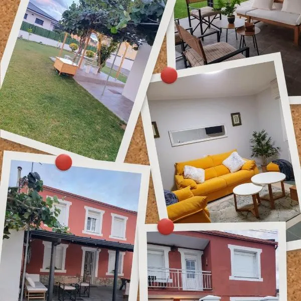 Casa Flor Delfin Ribadeo, hotel v destinaci Ribadeo