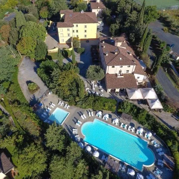San Martino Country Resort, hotel Riparbellában