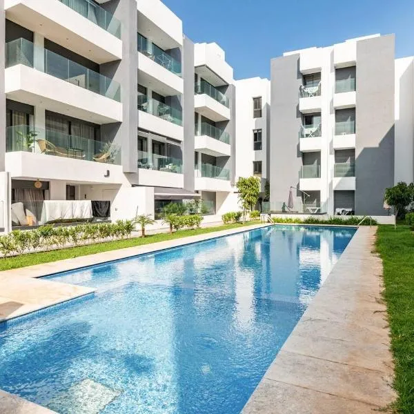 ZS house harhoura vue sur piscine, hotell i Témara