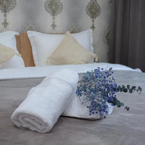 1-комнатная квартира, hotel in Almaty