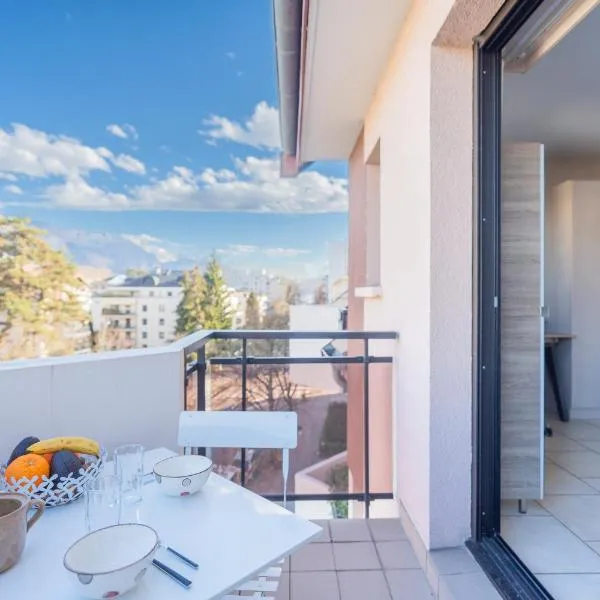 Cozy studio, very close to Lake Annecy, hotel ad Annecy