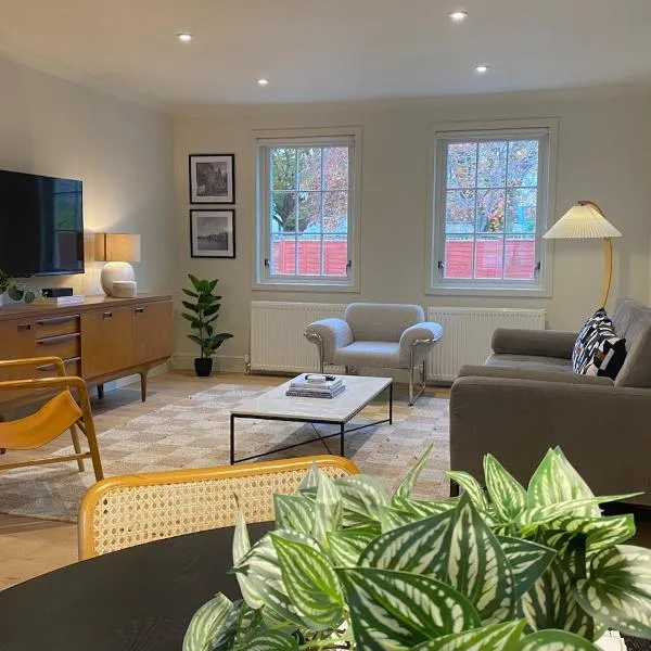 Spacious 2-bed with Free Parking, hotel en Inverness