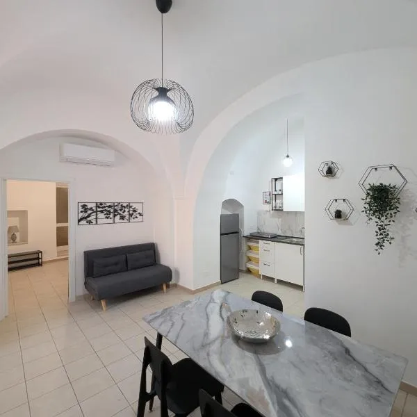 Appartamenti Via del Muro Antico, hotel in Sannicandro di Bari