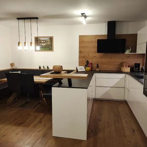 Ferienwohnung mit wunderschöner Bergkulisse, hotel v destinaci Matrei in Osttirol