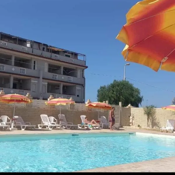 Casa vacanze Rose e Mauris, hotel Capo Rizzutóban