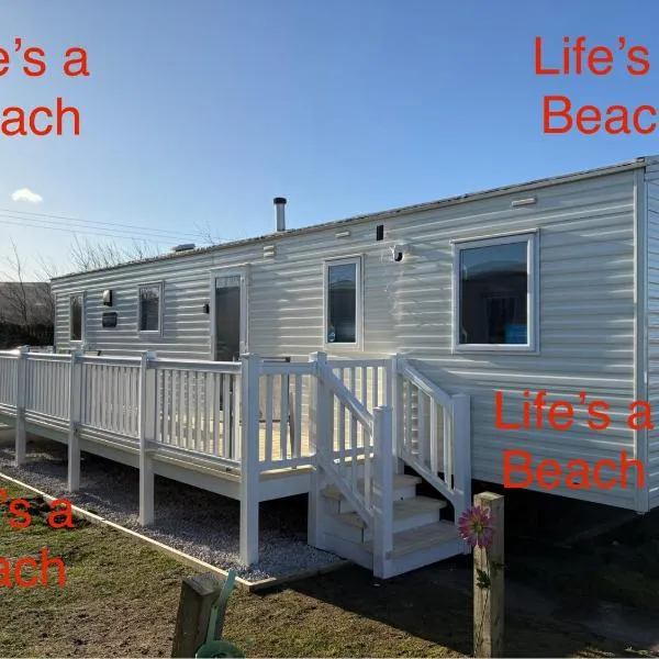 Lifes a Beach on Presthaven Sands, hotel v destinaci Prestatyn