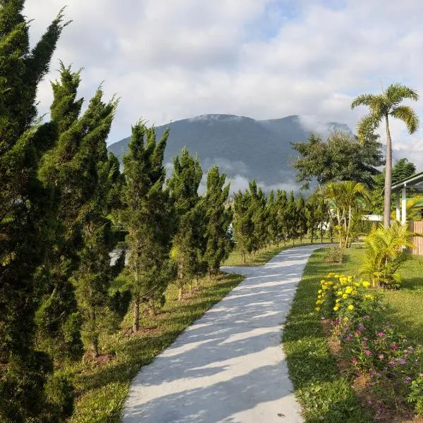 Tao Life Center, ξενοδοχείο σε Ban Mae Khon