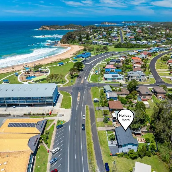 Skyes Beach House -Views, Spas, Sauna, Arcade Games, Hotel in Malua Bay